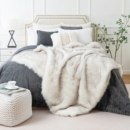 Arctic Fox Faux-Fur Blanket Throw